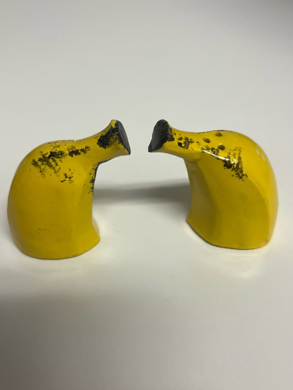 Banana Top Ceramic Salt and Pepper Shaker Set